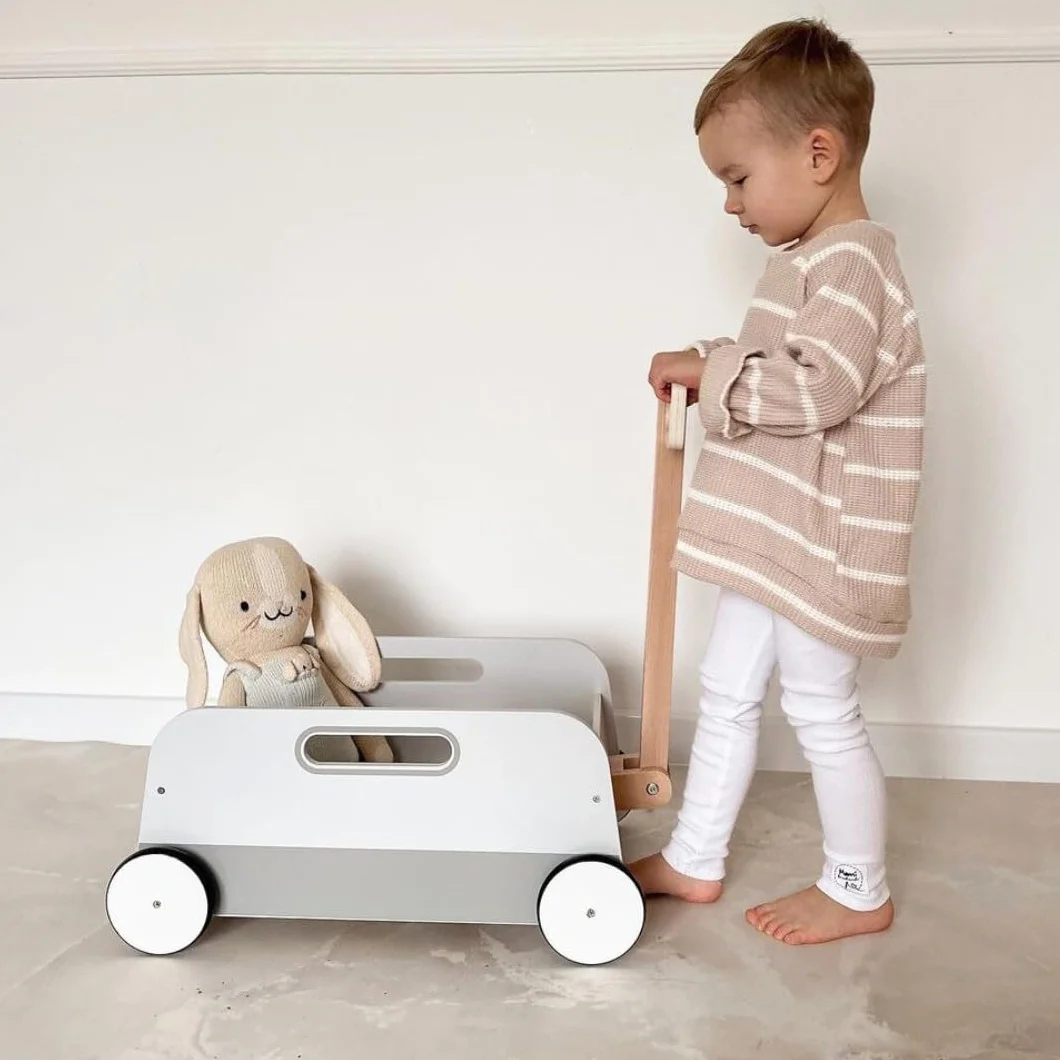 Mamabrum Carretto Giocattolo in Legno - Rimorchio Trainabile per lo Sviluppo delle Capacità Motorie, Alta Stabilità, Girello Multifunzione per Bambini