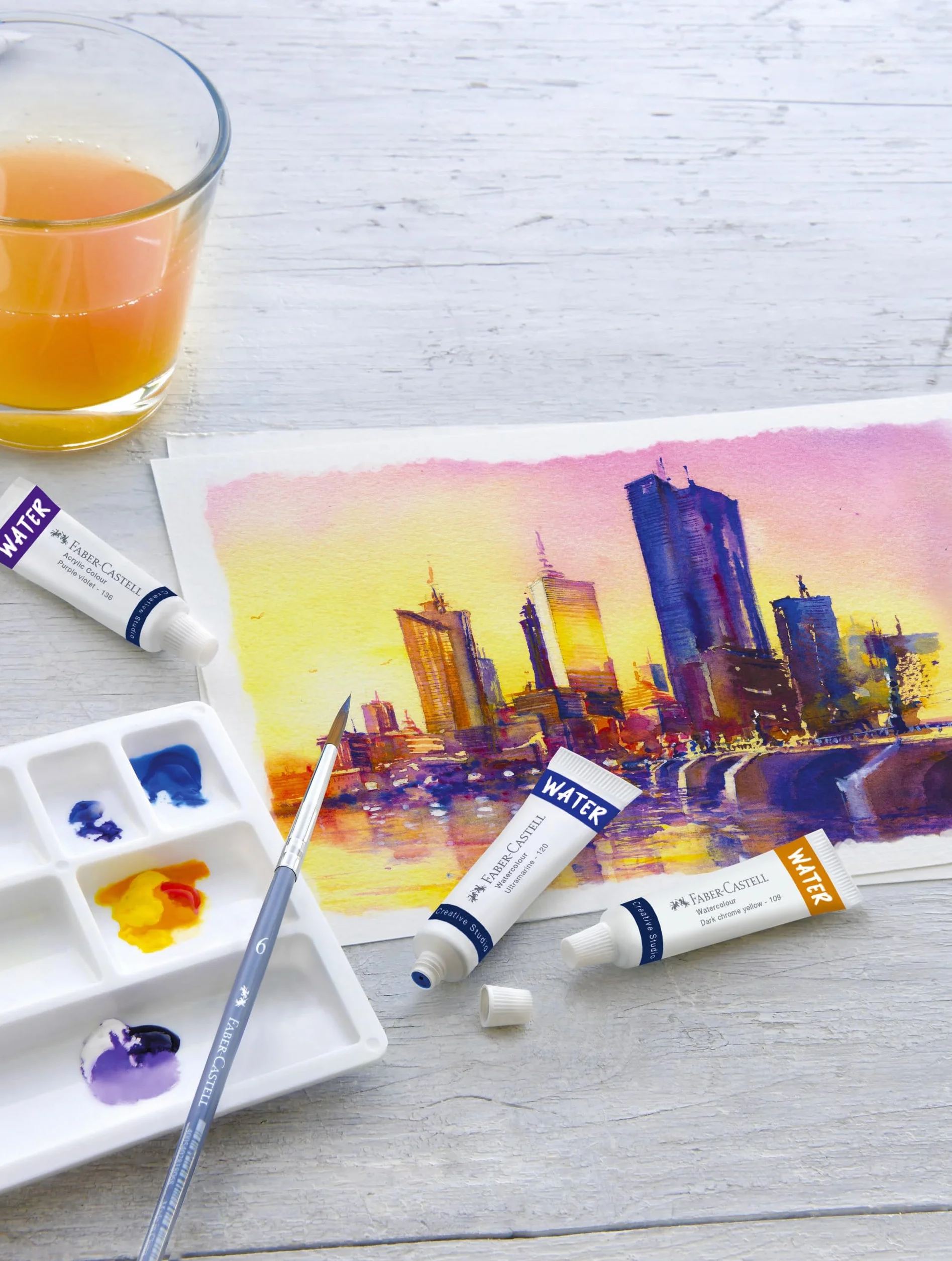 Faber-Castell 169624 - Colori ad acquerello Creative Studio, 24 tubetti, inclusa tavolozza e pennello per acquerello