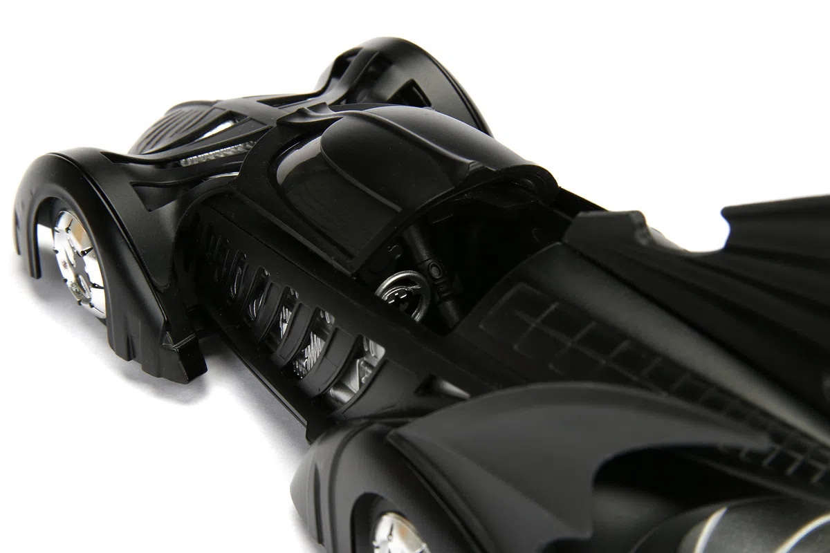 Modellino Batmobile da Batman Forever 22cm Scala 1/24 con Figura di Batman - 100% Originale Ufficiale Dc Comics Jada Toys