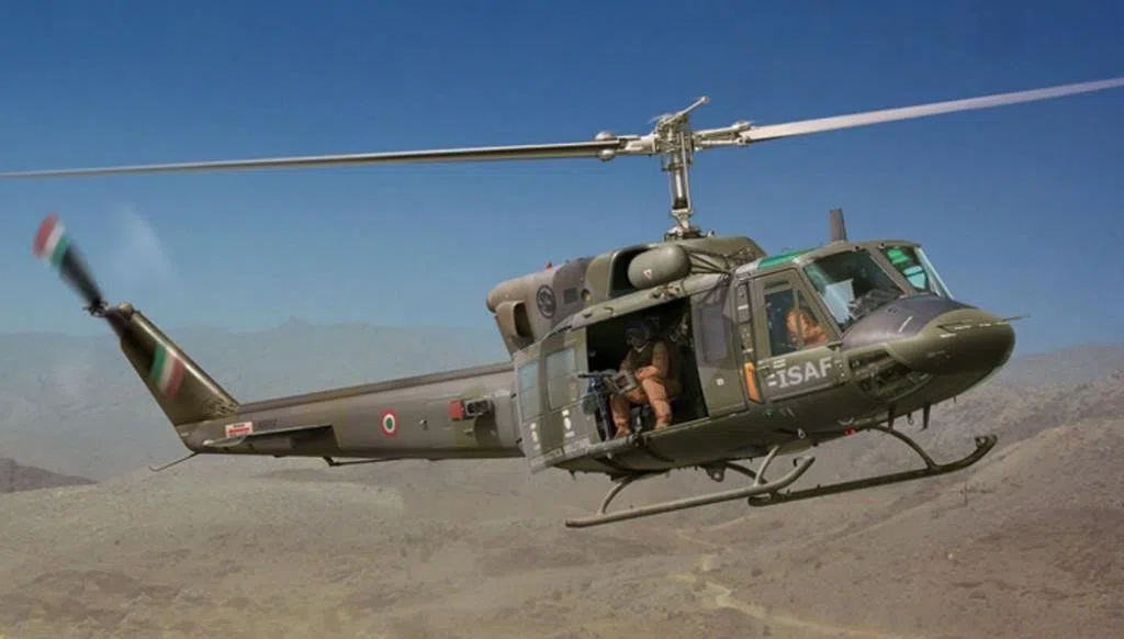 Italeri 2692 - Bell Ab212/Uh-1n Model Kit Scala 1:48