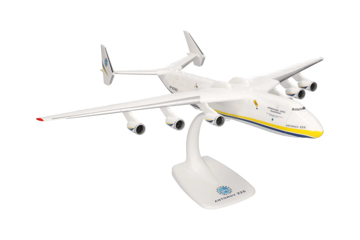 Herpa modello di aereo Antonov Airlines Antonov AN-225 "Mriya", in scala 1:250 - Snap-Fit, pezzo da collezione, miniatura deco, statuetta con supporto in plastica