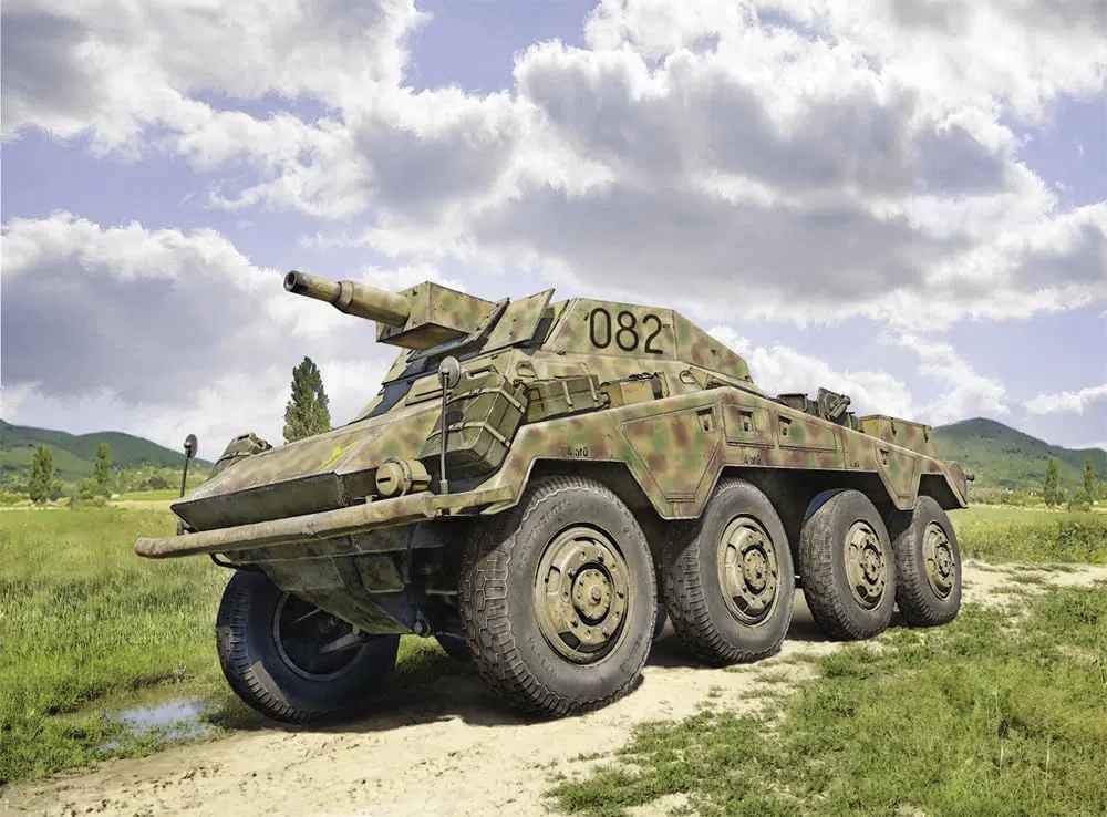 Italeri 6756 1:35 Sd.Kfz. 234/3 Sw. Carro armato replica fedele all'originale, modellismo, kit di costruzione in plastica, fai da te, hobby, incollaggio, modellismo, assemblaggio, non verniciato