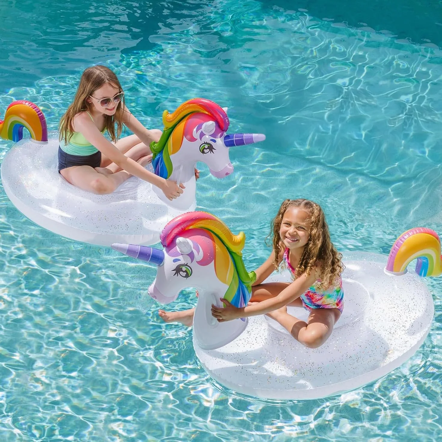 JOYIN Unicorno gonfiabile galleggiante da piscina con glitter Galleggianti divertenti spiaggia, Galleggianti unicorno, Decorazioni per feste estive Giocattoli da piscina per bambini (175x75x85cm)