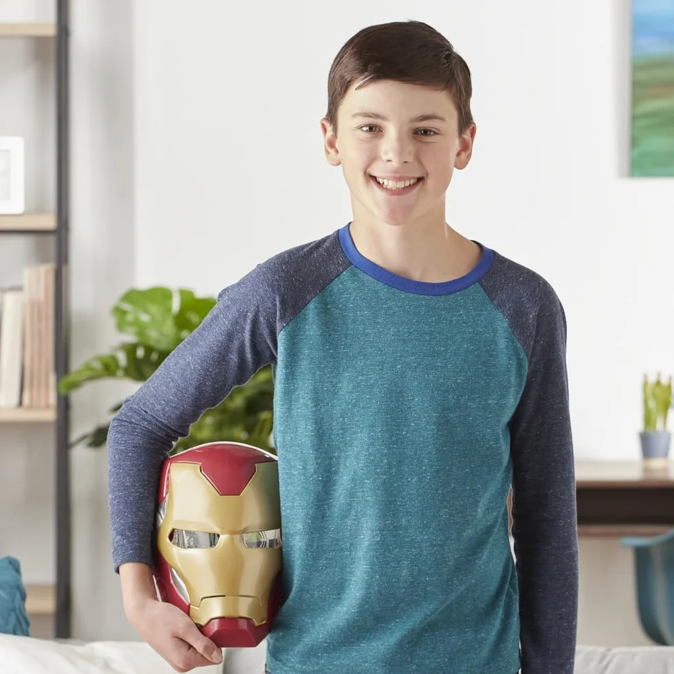 Hasbro Marvel Avengers, Maschera Alzabile di Iron Man con Effetti Speciali, Adatta al Gioco di Ruolo a Tema Supereroi, per Bambini e Bambine dai 5 Anni in su