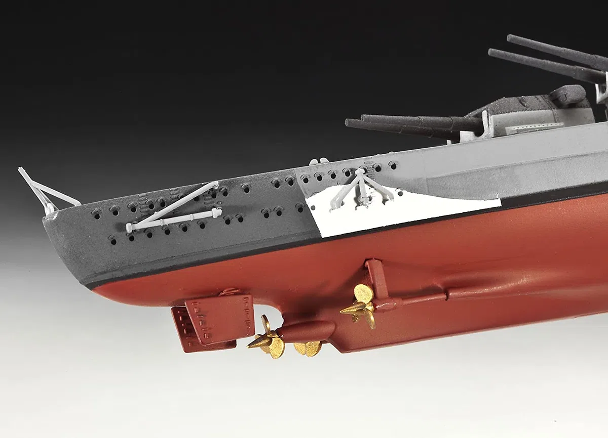 Revell 05098 - Battleship Bismarck Kit di Modello in Plastica, Scala 1:700