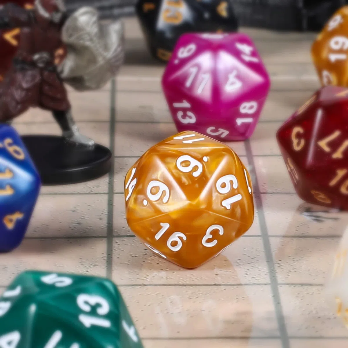 YILAIDA Set di 100 dadi poliedrici con sacchetto nero, per dungeons and Dragons Pathfinder DND RPG MTG (20 pagine)
