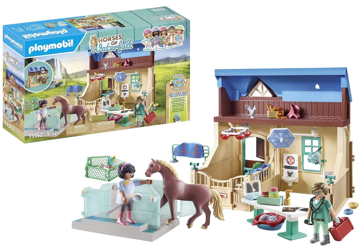 PLAYMOBIL Horses of Waterfall 71352 Stalla con Veterinario, guarigione Rapida degli Animali Malati Grazie a Phil, Giocattolo sostenibile per Bambini dai 5 Anni in su