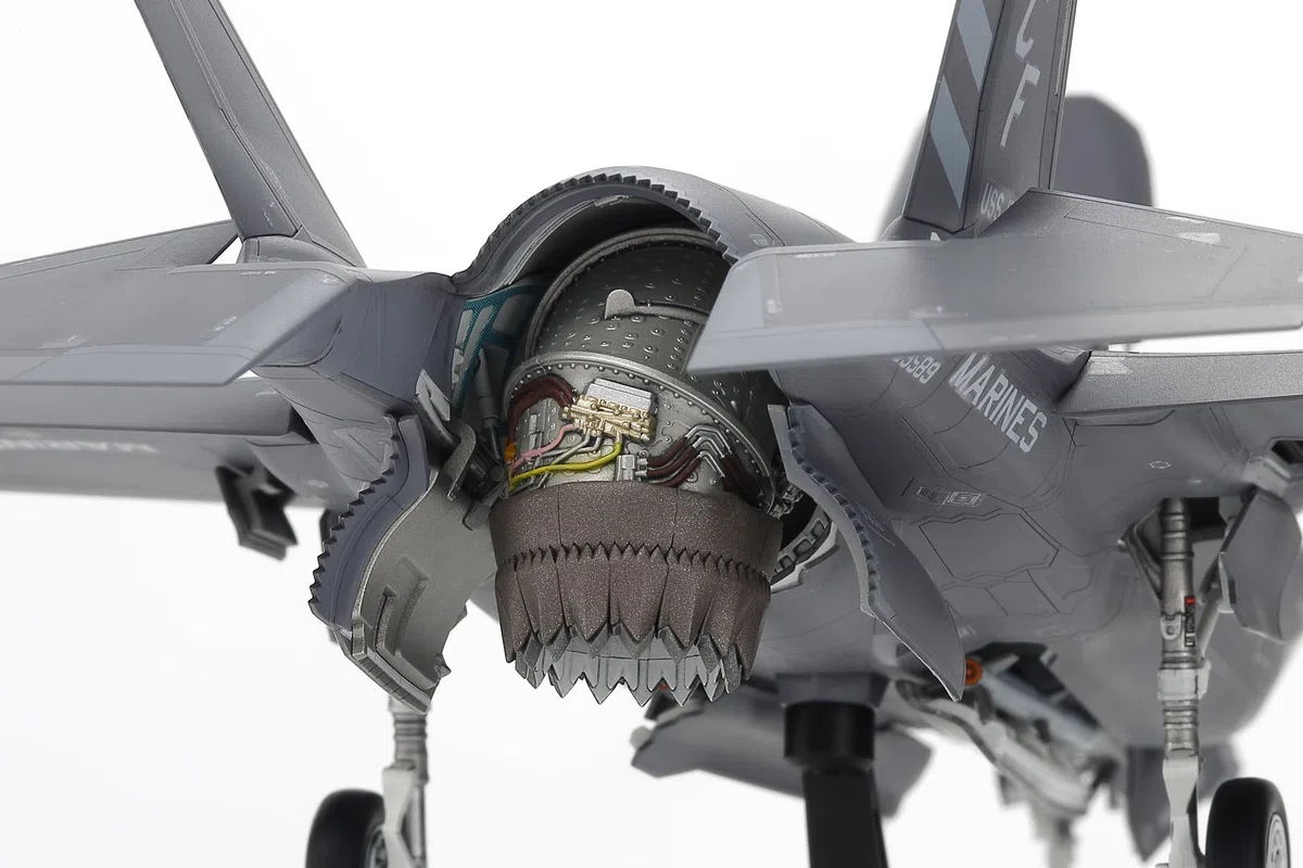 TAMIYA 60793 1:72 F-35B Lightning II – riproduzione fedele all'originale, kit di costruzione in plastica, fai da te, modellini, assemblaggio, non verniciato