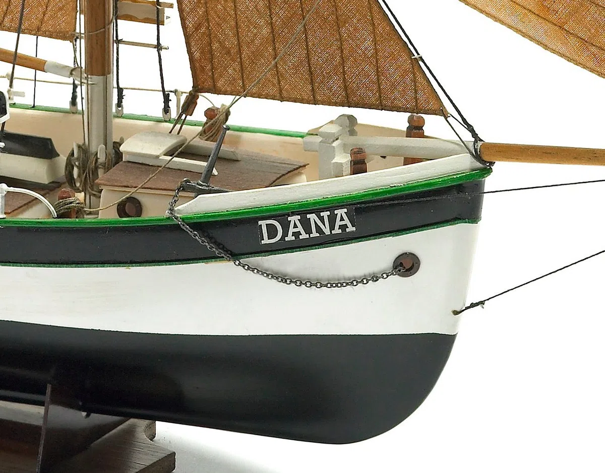 Billing Boats - Modellino da Costruire, Dana, Barca a Vela da Pesca, Scala 1:60