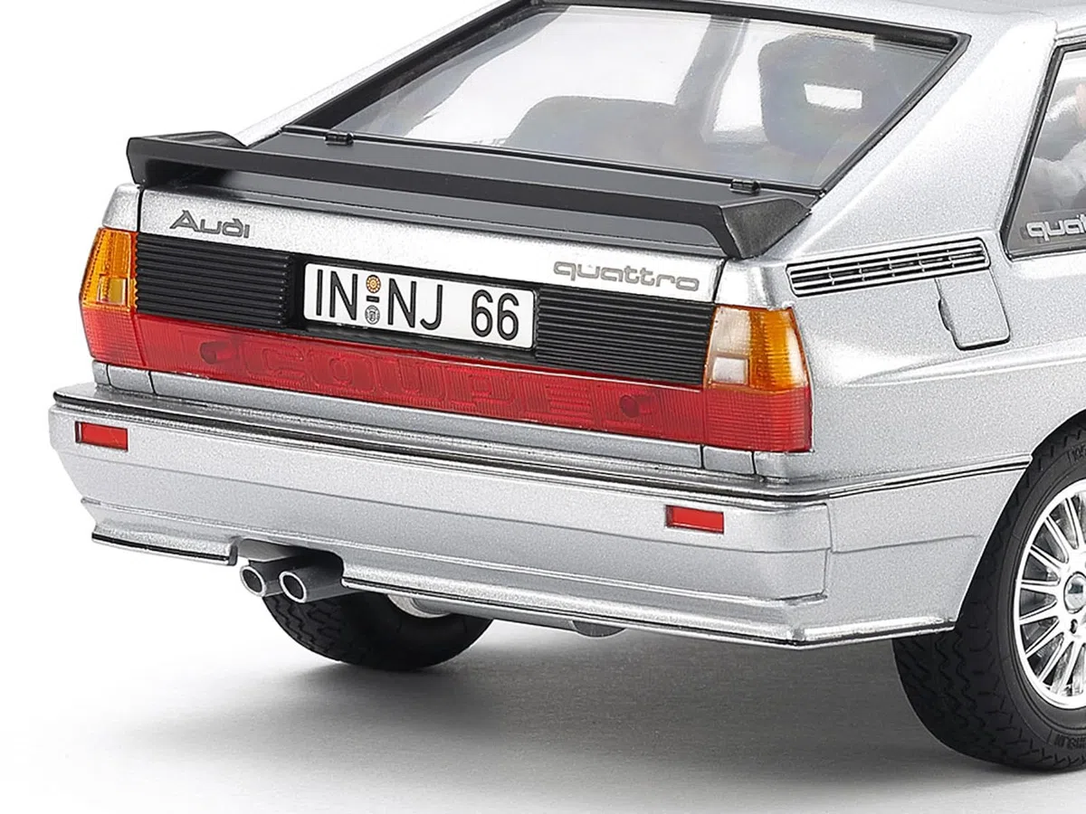 TAMIYA 24031 1:24 Audi Quattro, kit di costruzione in plastica, hobby, artigianato, incollaggio, modellismo, modellismo in plastica, colore stampato