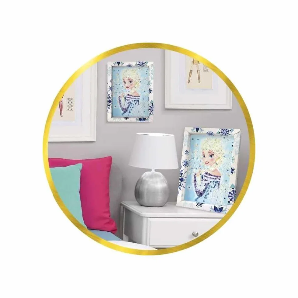 Lansay - COLLECTION SEQUINS - Elsa La Regina delle Nevi - Kit Mosaico con Paillettes per Bambini dai 7 Anni - Quadro Scintillante con Cornice, Paillettes e Spilli - Idea Regalo Creativa Disney