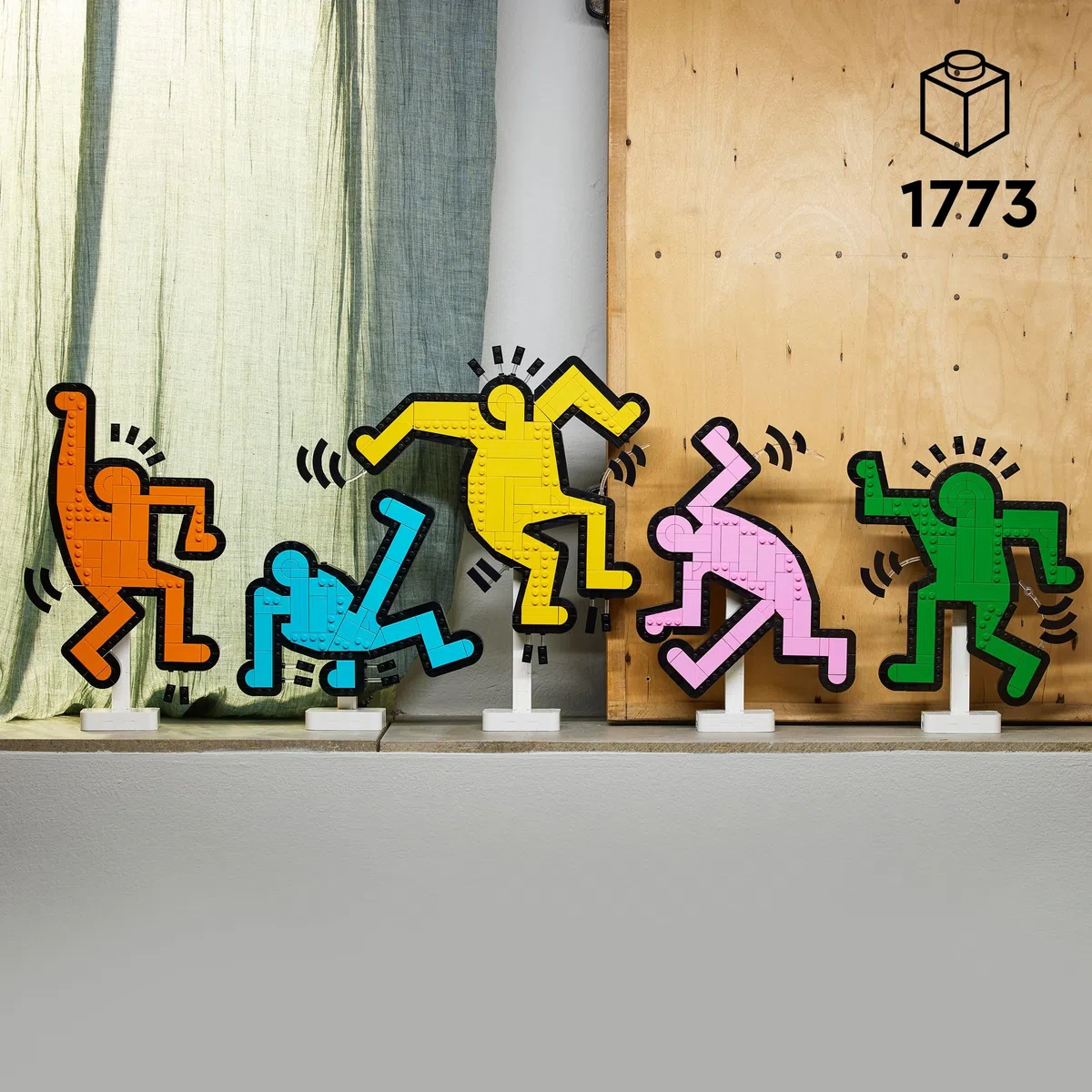 LEGO Art Keith Haring – Figure Danzanti Set per Adulti - Colorata Opera d'Arte da Parete o Decorazione per la Scrivania dell'Ufficio Fai da Te - Idea Regalo Creativa - 31216