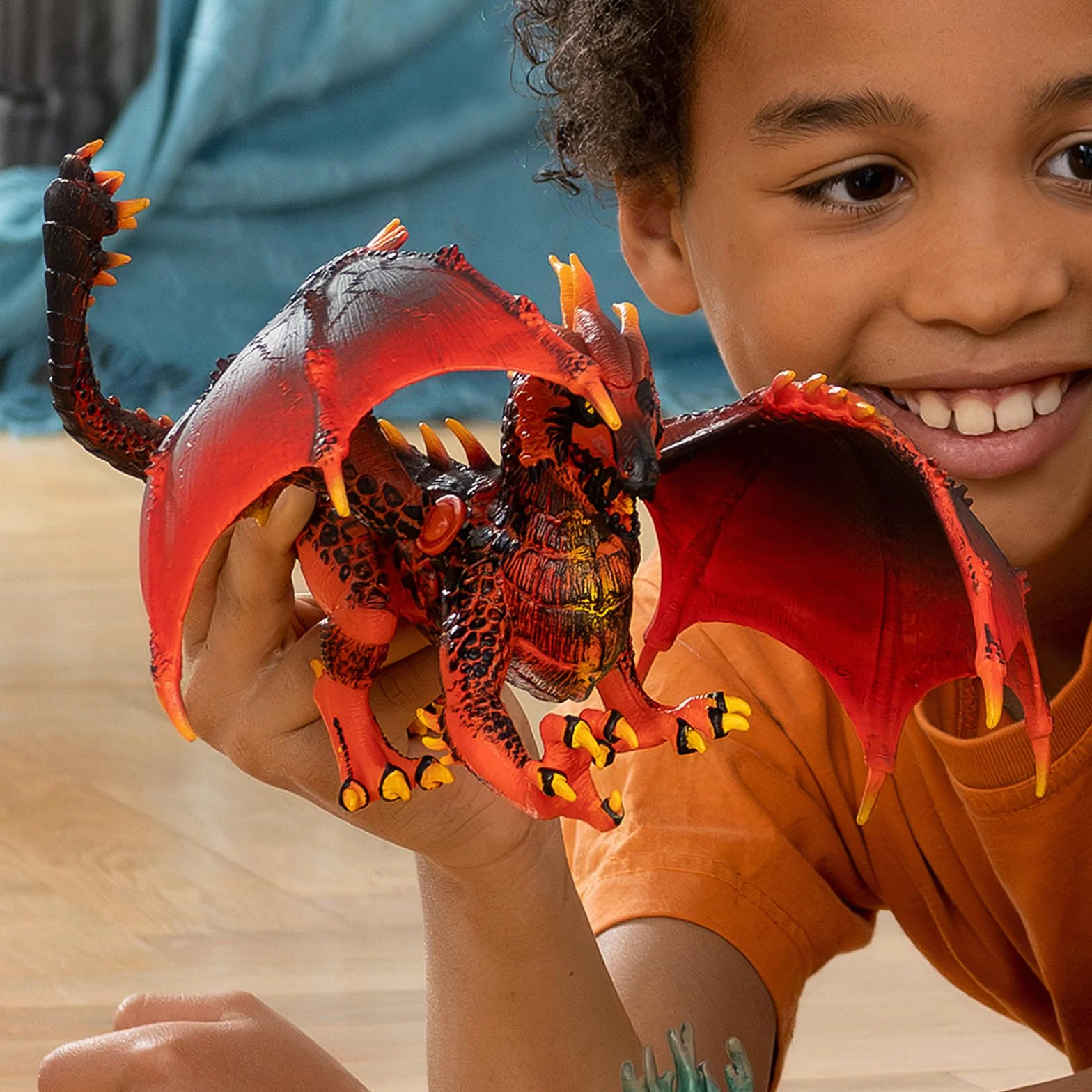SCHLEICH ELDRADOR Creatures | Drago di Lava 70138 | Figura mostruosa ELDRADOR con mascella e Ali mobili | Giocattolo Fantasy per Bambini dai 7 Anni | Idea Regalo | 20 x 14 x 15 cm