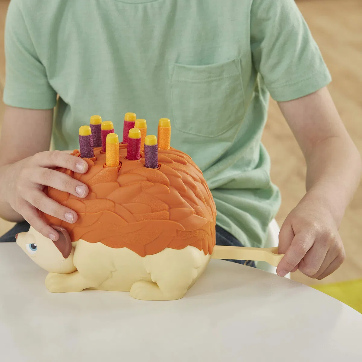 Hasbro Gaming Pierino Il Porcospino Gioco in Scatola con Dardi, Multicolore, E5702, 4+ Anni