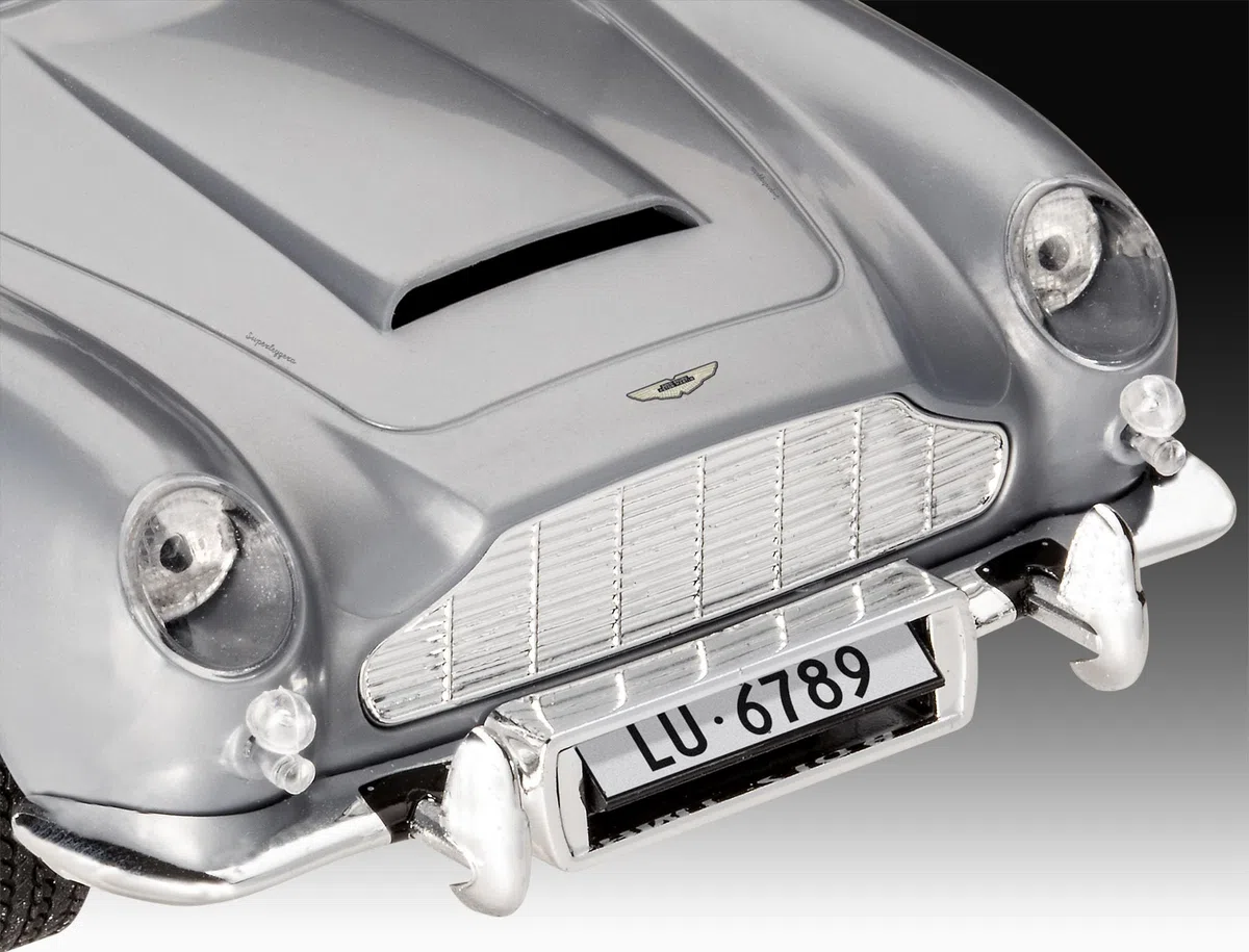 Revell 07746 James Bond Aston Martin DB5 (sistema a clic) in scala 1:24, non costruita, precolorato, clicca insieme (non colla), kit modellino in plastica