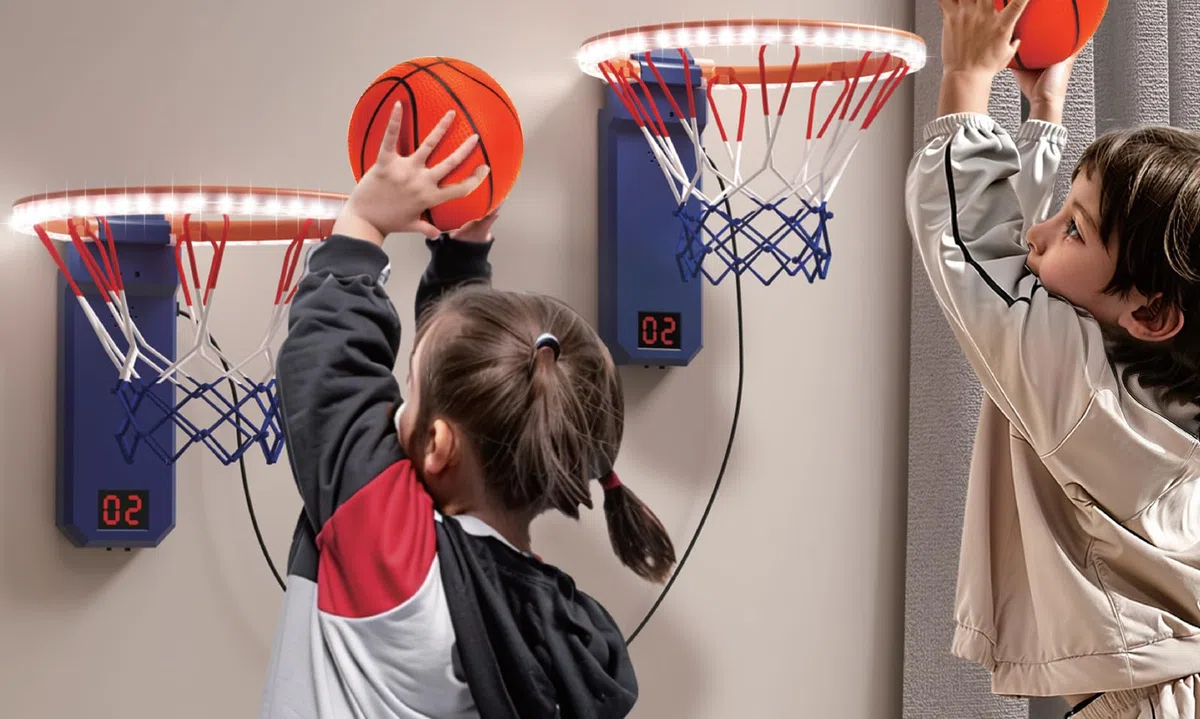TERRAMUS Mini Canestro da Basket, Set da 2 Canestri da Basket con Pannello di Visualizzazione Elettronico, Canestro da Basket Regolabile in Altezza per Bambini, 4 Palle, 1 Pompa ad Aria, Regalo per