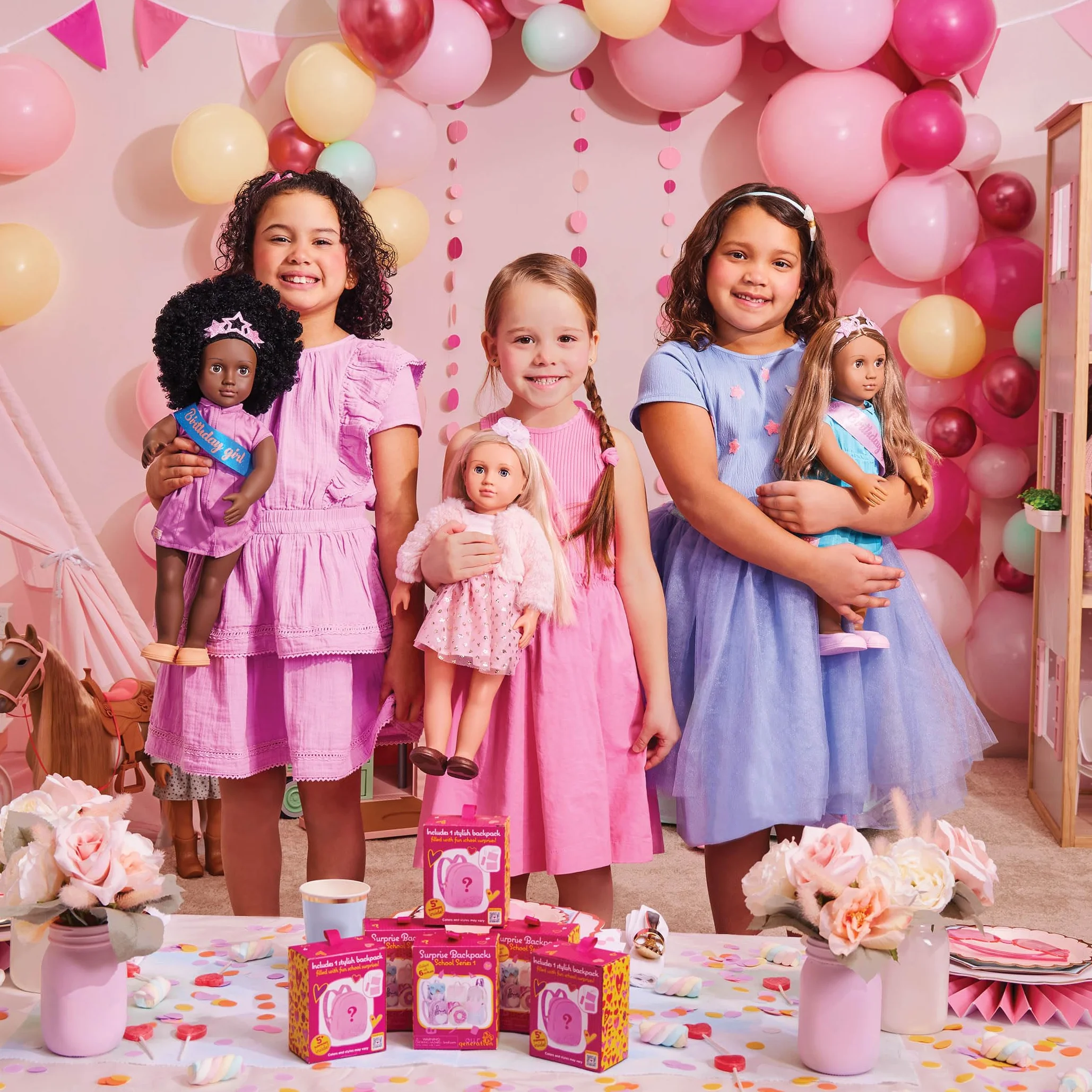 Our Generation - Giornata del bucato - Lavatrice per bambole - Stendino, ferro da stiro e set di pulizia - Accessori per la casa delle bambole da 46 cm - Giocattolo per bambini dai 3 anni in su