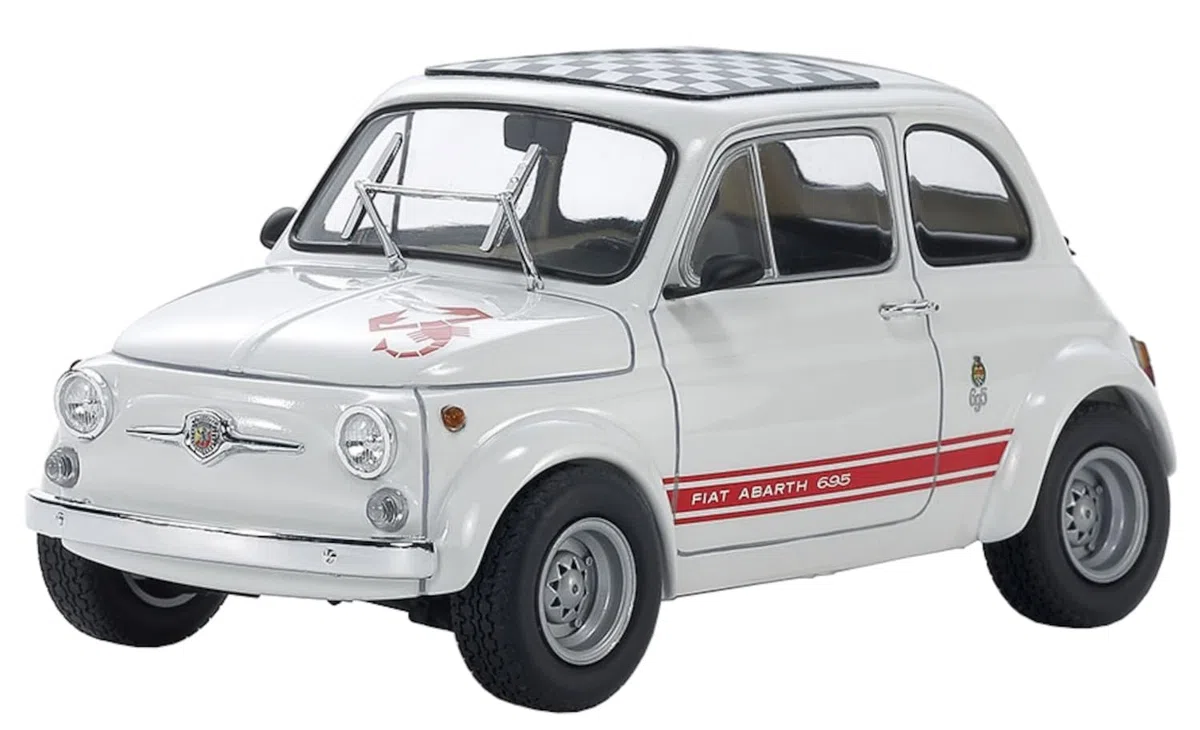 TAMIYA 24173 1:24 FIAT Abarth 695 SS - Kit di Costruzione in Plastica, Hobby, Artigianato, Modellismo