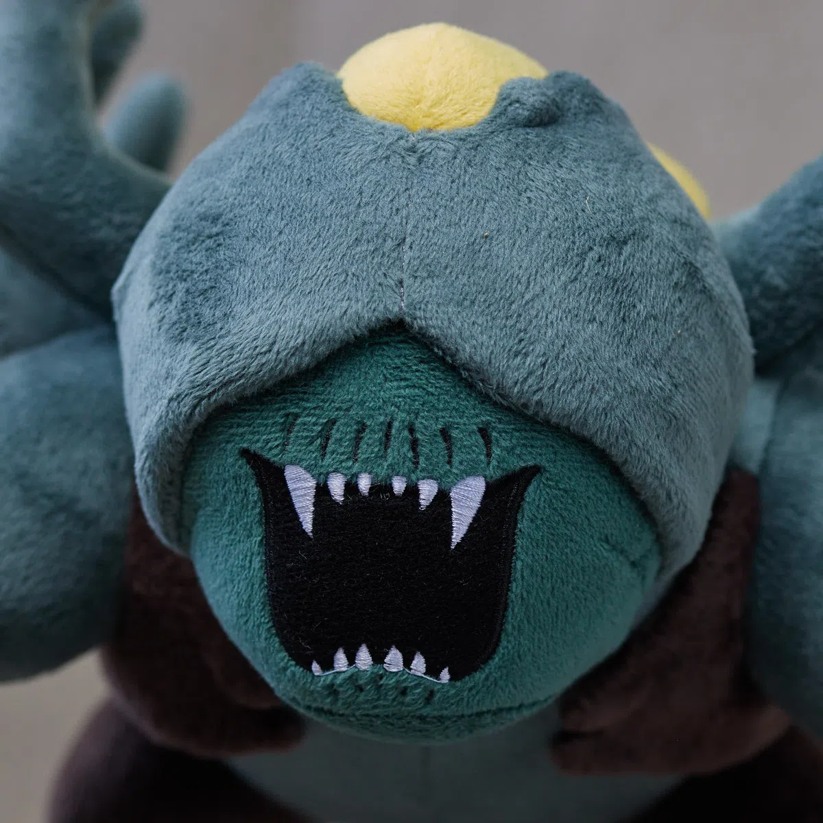 Numskull Peluche Ufficiale Destiny 2 Golgoroth – Giocattolo da Collezione del Raid Caduta del Re – Merchandising del Gioco Destiny 2