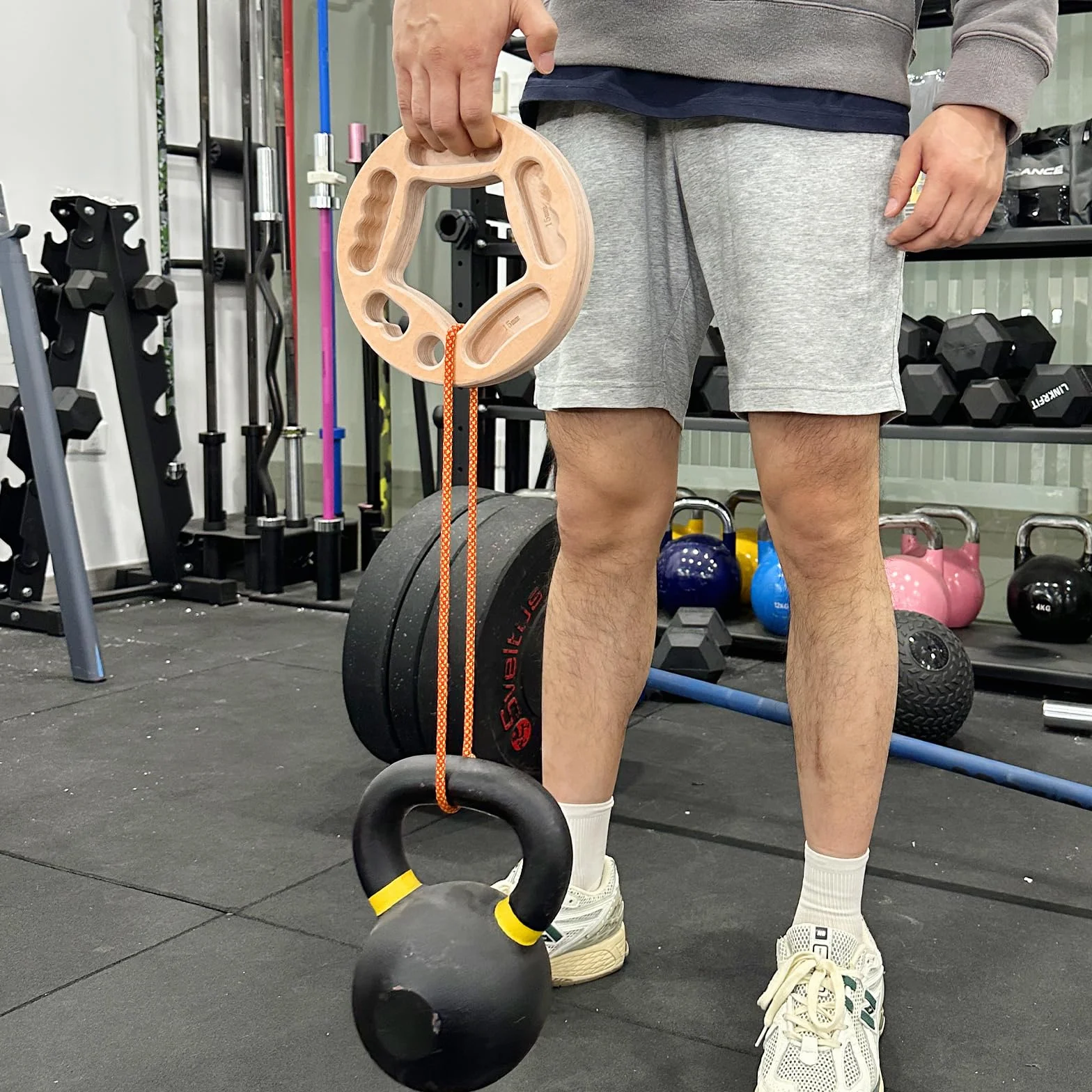 MonkeyTail Hangboard - Tavola da Arrampicata per rafforzare Il Manico da Arrampicata, Realizzata in Legno, per Interni ed Esterni