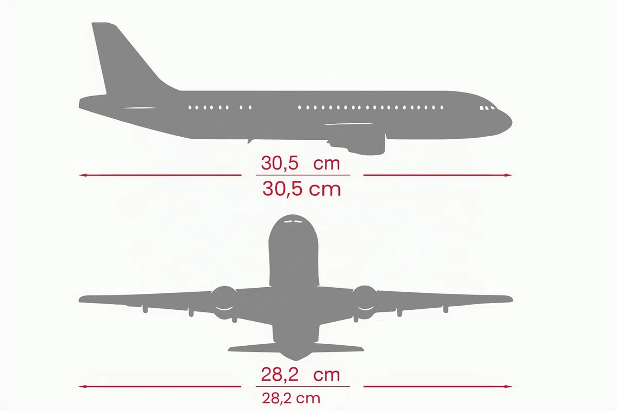 Herpa modello di aereo Lufthansa Boeing 747-8 Intercontinental in scala 1:250 - Snap-Fit, pezzo da collezione, miniatura deco, statuetta con supporto in plastica