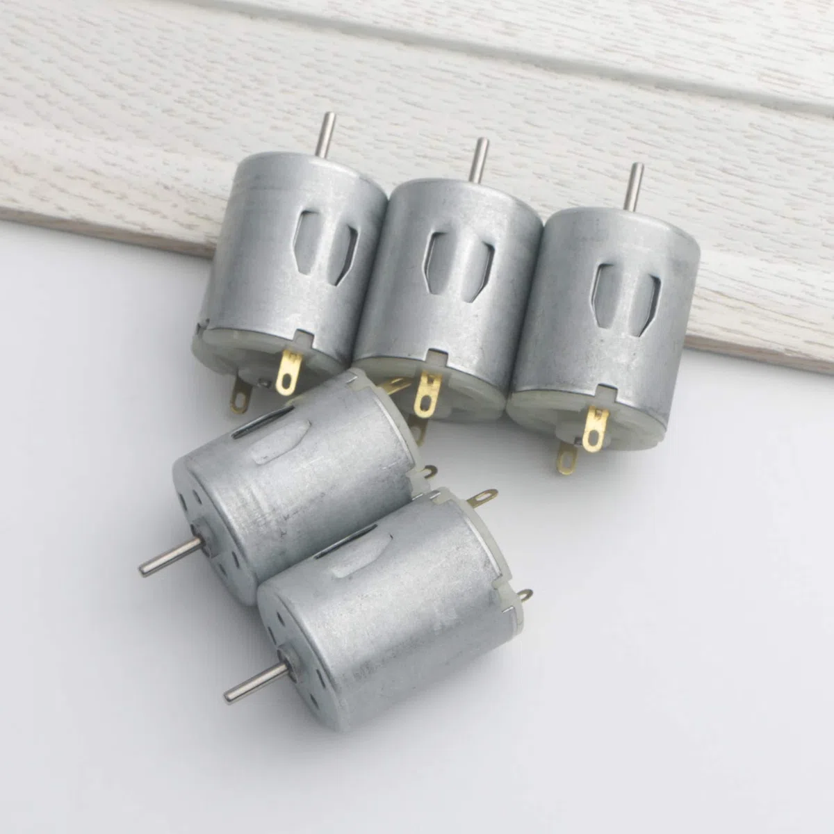 Motore CC 3 V-12 V 280 micro motore 42 x 24 mm per modellini di barche RC giocattoli fai da te (confezione da 5)