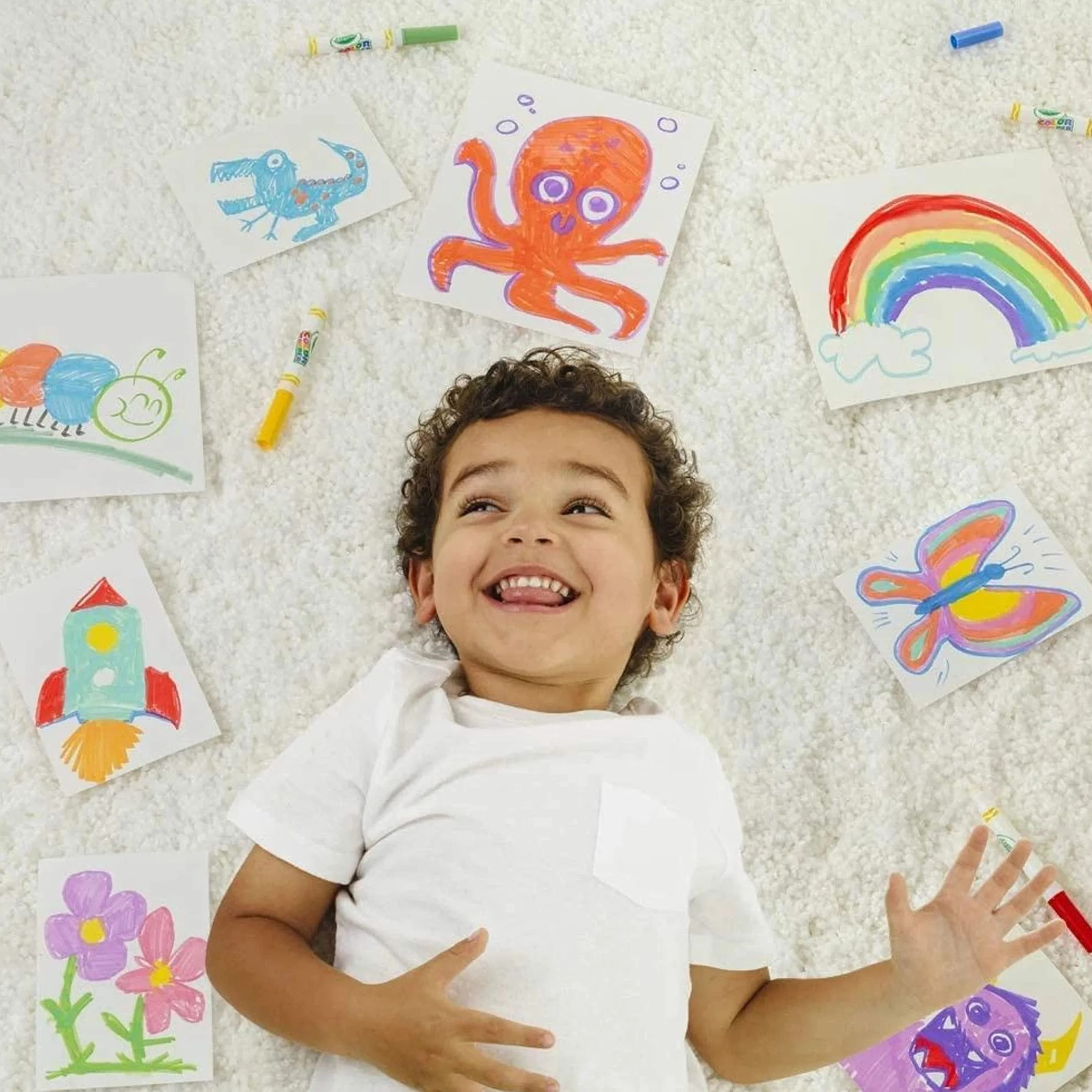 CRAYOLA Color Wonder - Colori Senza Macchia per Bambini, 20 Pennarelli Magici e 60 Fogli di Carta Speciale, Kit Creativo e Ricarica per Linea Color Wonder, Idea Regalo dai 3 Anni, 75-1843