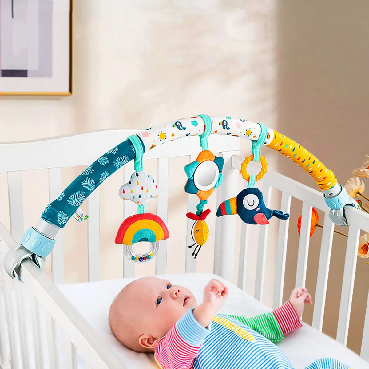 caterbee Barra Giocattolo per Dondolo per Bambini, Giocattolo per Passeggino, Accessorio per Culla e Barra attività per Passeggino, Arco da Viaggio, Giocattoli per Culla per Bambini Piccoli. (Sky)
