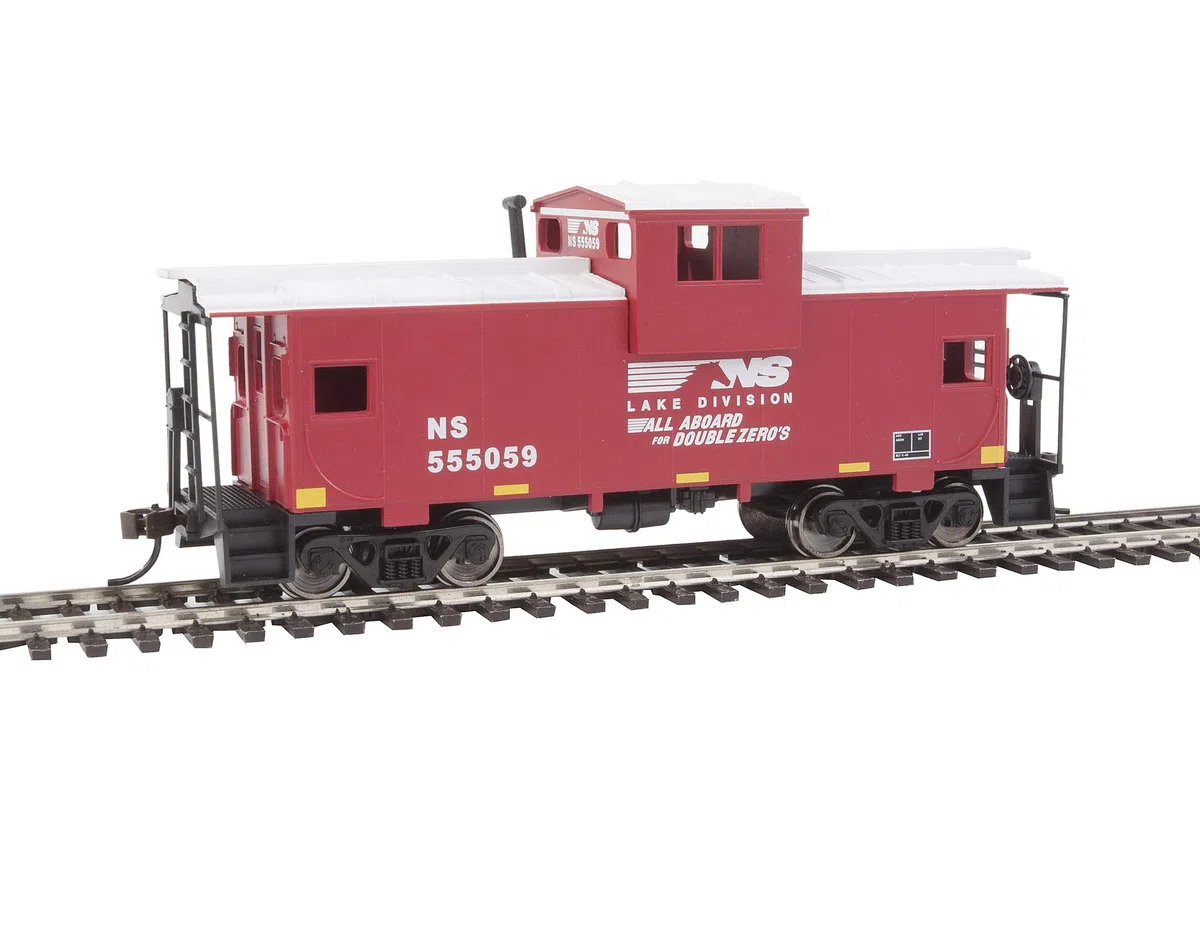 Walthers Trainline - Caboosa a visione ampia, pronta per l'esecuzione, Norfolk Southern (rosso, bianco) 931-1527 HO Scale Model Railroad - Modello merci