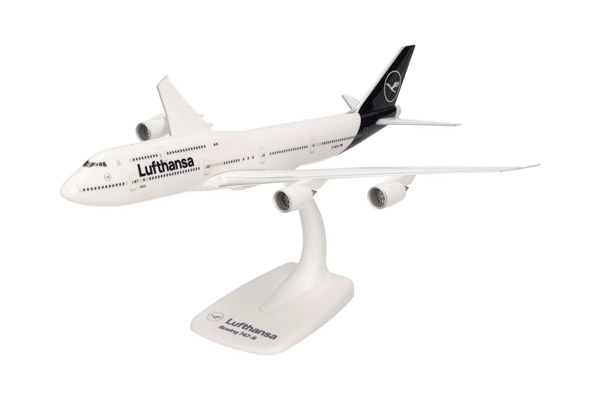 Herpa modello di aereo Lufthansa Boeing 747-8 Intercontinental in scala 1:250 - Snap-Fit, pezzo da collezione, miniatura deco, statuetta con supporto in plastica