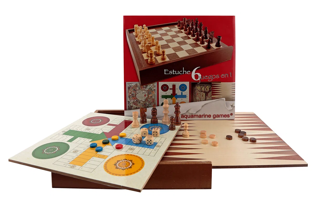 Aquamarine Games - 6 giochi classici: scacchi, signore, backgammon, oca, patchwork, scala, 1 giocatore (CP030)