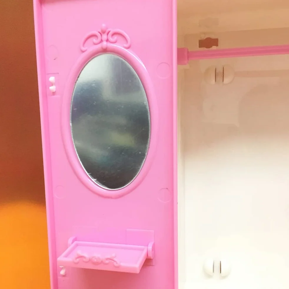 Armadio per bambola rosa con specchio e cassetto, con molteplici scomparti, mini armadio moderno, organizzatore di vestiti, accessori per casa delle bambole, mobili