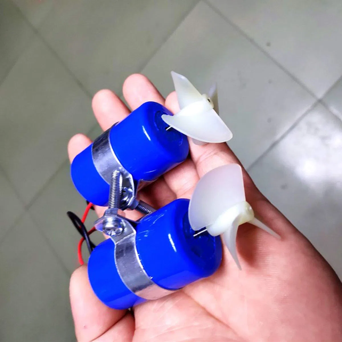 Elica a Motore subacqueo RC Jet Boat 7.4V 16800RPM CW CCW Elica a 3 Pale per Robot Micro ROV Fai da Te Accessori per Esche sottomarini per Barche