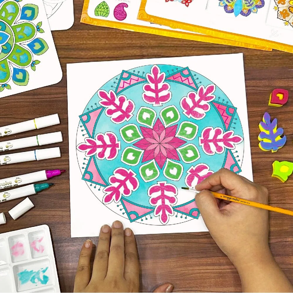 Imagimake Mandala Art Kit | Set di pittura ad acquerello, 12 emozionanti progetti mandala in arti e mestieri per bambini di età 8-12-14-16 | Kit artigianali per adulti e bambini | Regali di compleanno