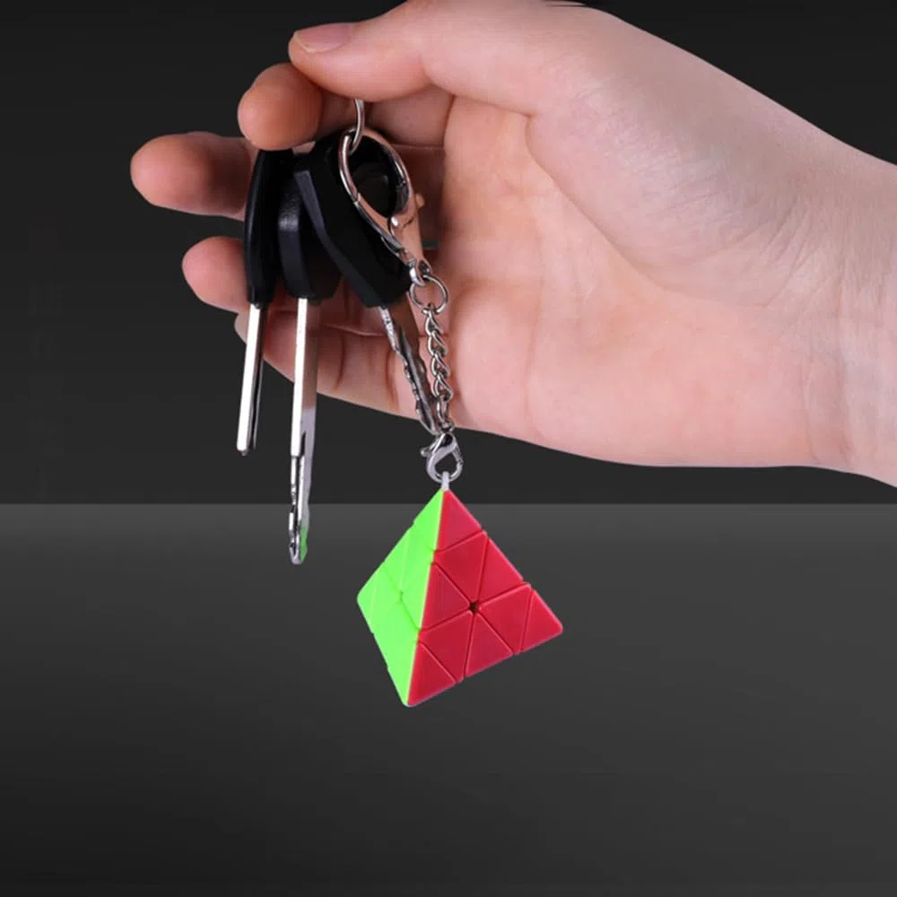 Set di portachiavi con mini cubi: 2 x 2, 3 x 3, 3 x 3 x 3, pane piccolo, ingranaggio 3 x 3, Pyraminx, Ivy Cube (confezione da 6, colorato, unisex, per bambini)