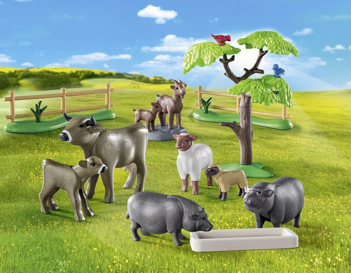 PLAYMOBIL Country 71307 Animali della Fattoria,con Adorabili Mucche, capre, Pecore e maiali vietnamiti, Giocattolo per Bambini dai 4 Anni in su